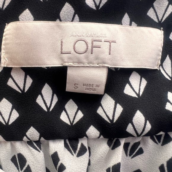 NWOT Ann Taylor Loft Black and White Sheer Tee S - Picture 7 of 8
